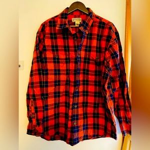 Men’s Duluth Trading Company long sleeve button down